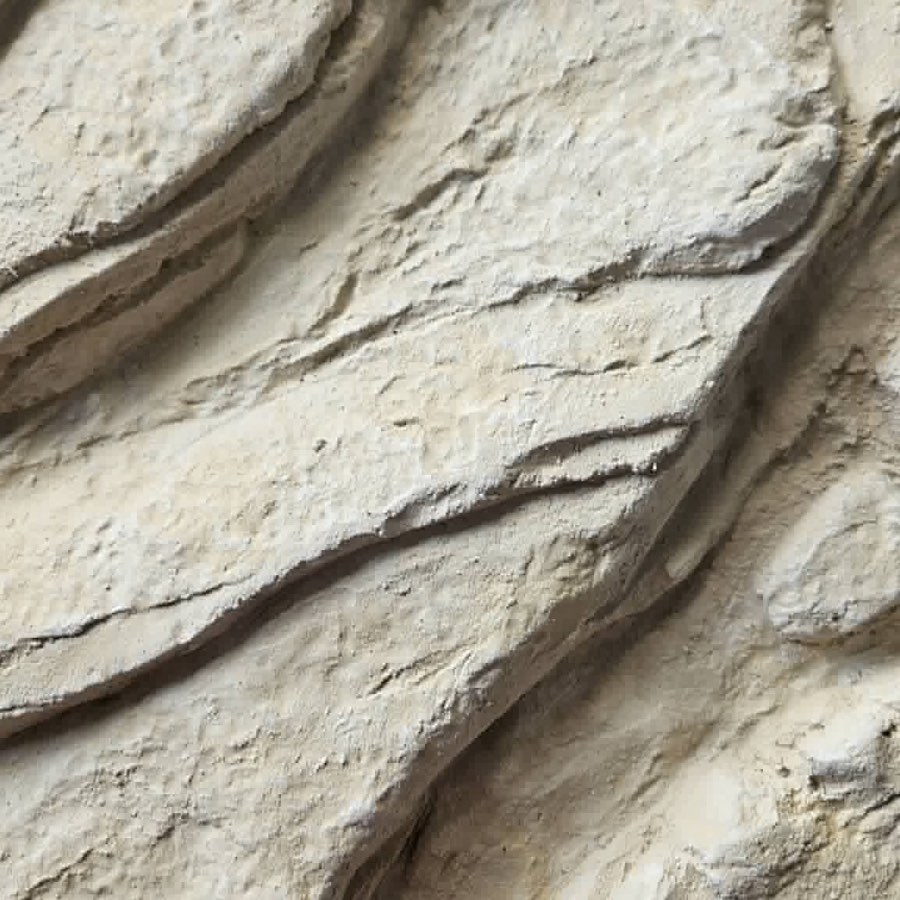 &Eacute;chantillon r&eacute;el de parement effet travertin sculpt&eacute; &agrave; la main, bancs lit&eacute;s et grain &eacute;pais